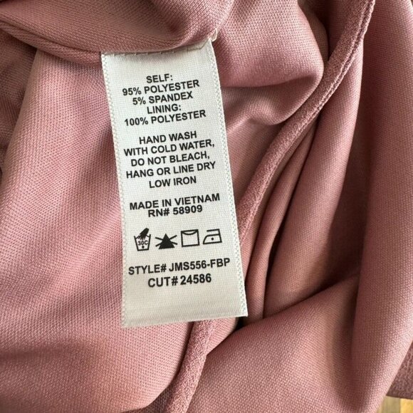 Gb Women’s Crop Jumpsuit Size Medium pink mauve sleeveless wideleg lined - Picture 3 of 10